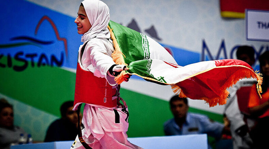 فتيات إيران يتوجن ببطولة العالم للتايكوندو