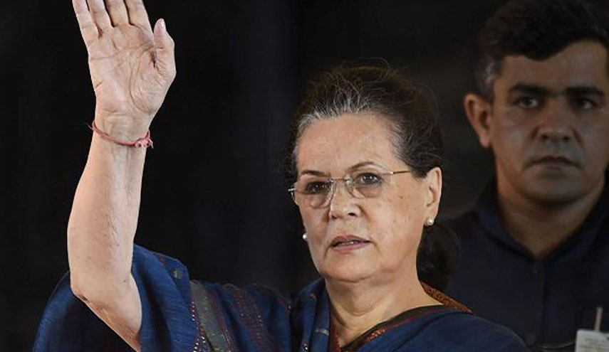 سونيا غاندي تعود رئيسة لـحزب المؤتمر الهندي المعارض 