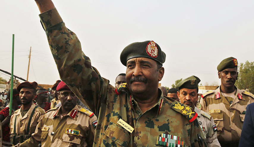 البرهان: أدعو للاستعداد لوضع الأسس لحكم مدني في السودان 