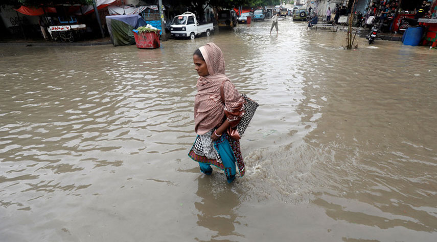 مقتل 17 شخصا على الأقل بسبب الأمطار الغزيرة جنوبي باكستان