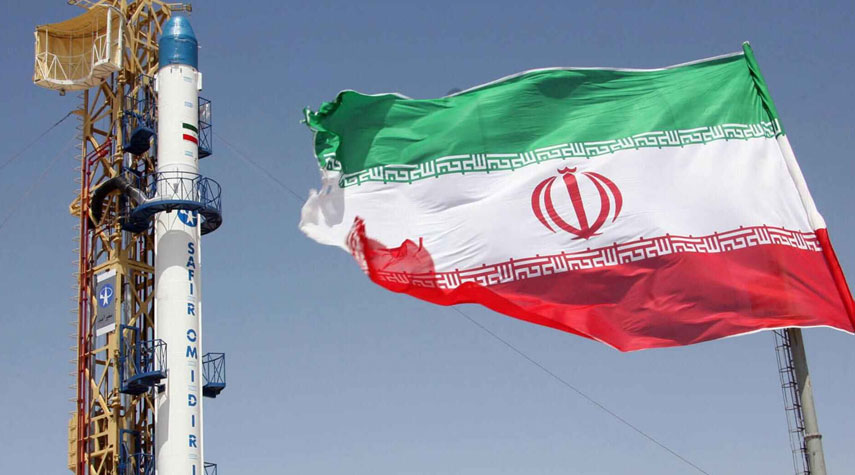 ايران تطلق قمرا اصطناعيا للاتصالات