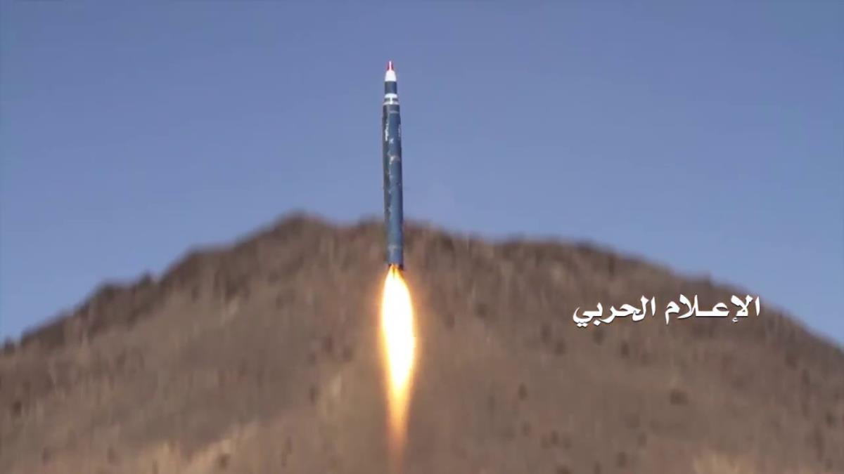 اليمن... صواريخ زلزال1 تستهدف قوات العدوان السعودي بعدة جبهات