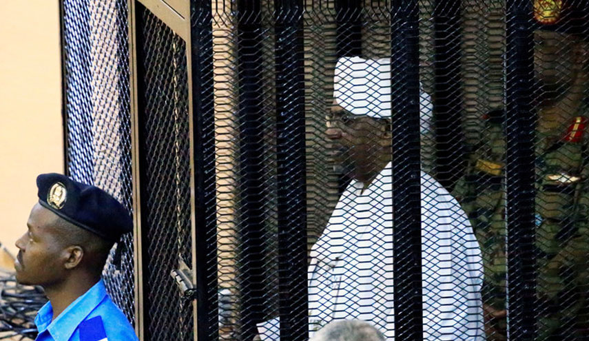 المحكمة الأولى للرئيس السوداني المعزول عمر البشير 