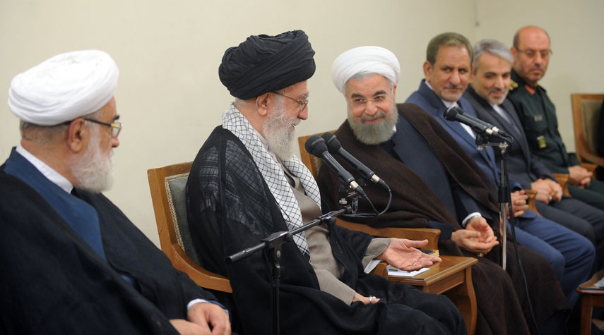 قائد الثورة يستقبل روحاني واعضاء حكومته