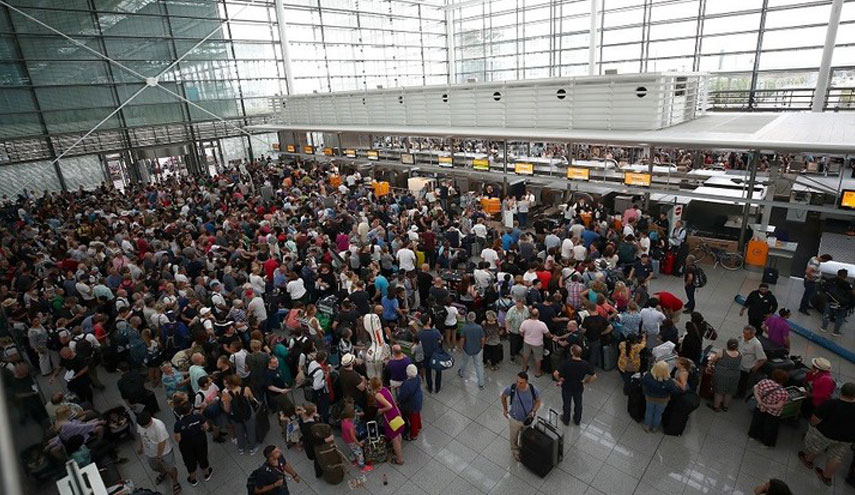 مسافر يتسبب بإلغاء 130 رحلة في مطار ميونيخ بسبب خطأ صغير 