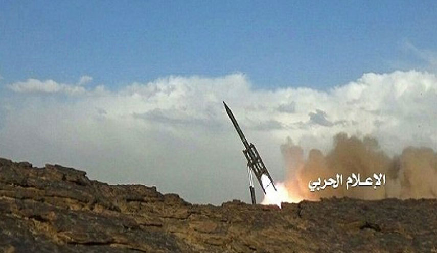4 صواريخ يمنية تدك تجمعات مرتزقة العدوان السعودي في عسير 