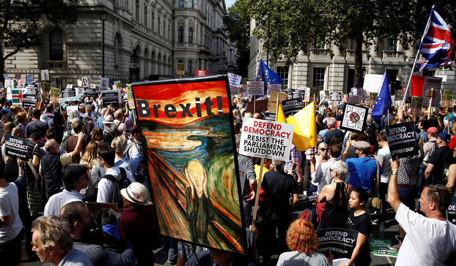 أزمة بريكست: مظاهرات تعم بريطانيا ضد قرار تعليق البرلمان