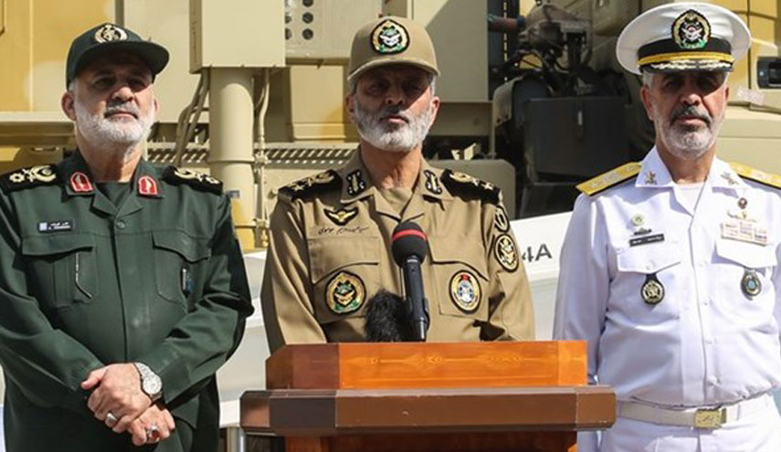 قائد الجيش الايراني: حدود البلاد تنعم بالأمن والاستقرار
