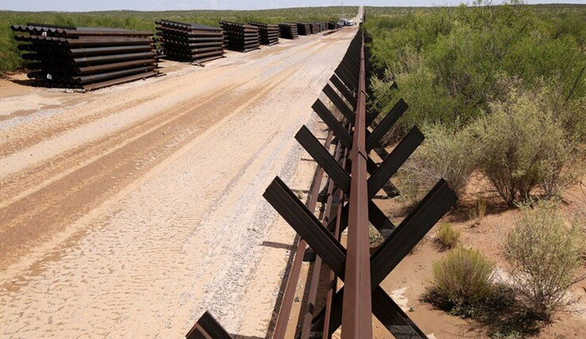 البنتاغون يخصص مليارات الدولارات لبناء الجدار مع المكسيك 