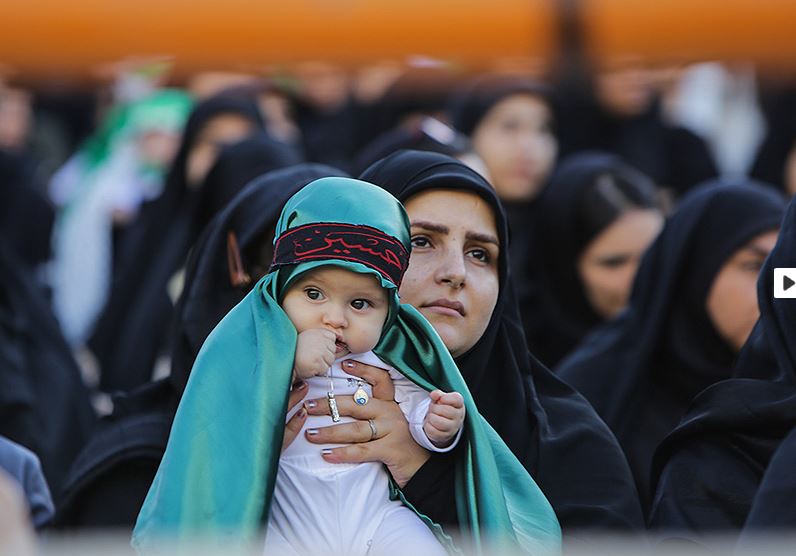 بالصور .. إحياء مراسم جمعة الطفل الرضيع في طهران