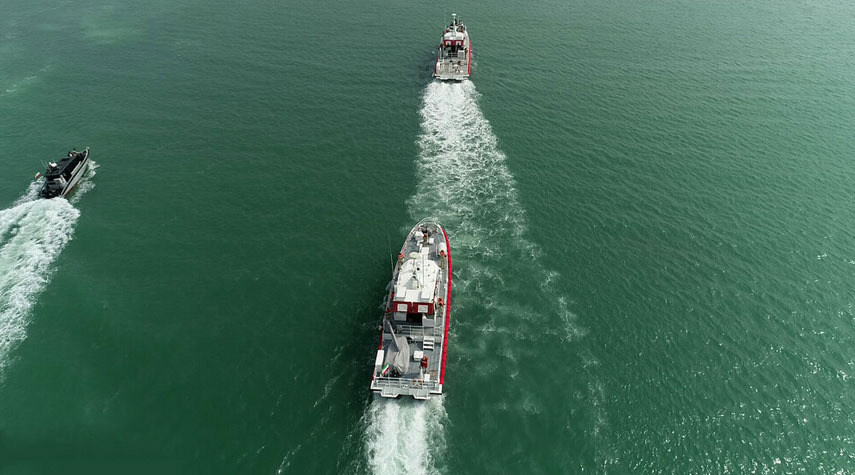 ضبط سفينة أجنبية تهرب الوقود الإيراني في بحر عمان