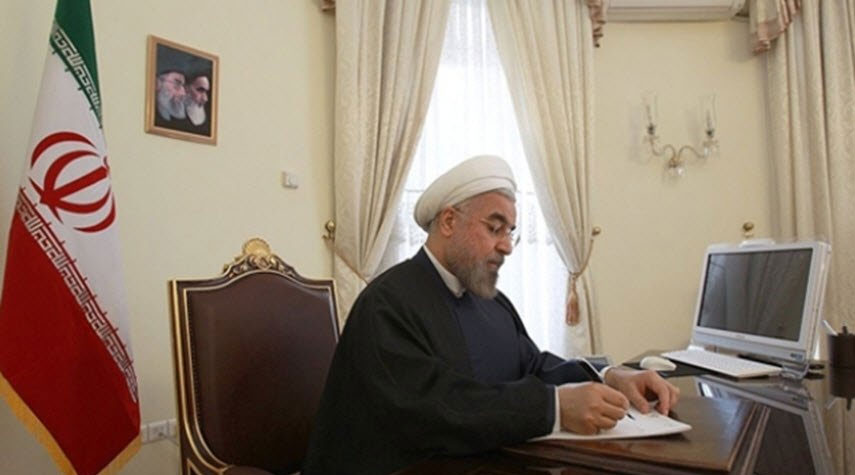 الرئيس الايراني يهنئ جمهورية طاجيكستان بعيد الاستقلال
