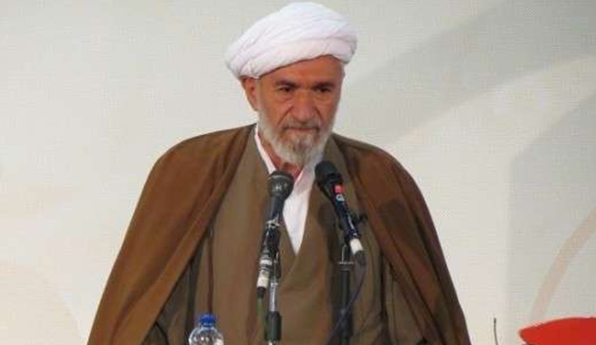 إمام جمعة أهل السنة غرب ايران: رسالة الحسين مواجهة الظالمين