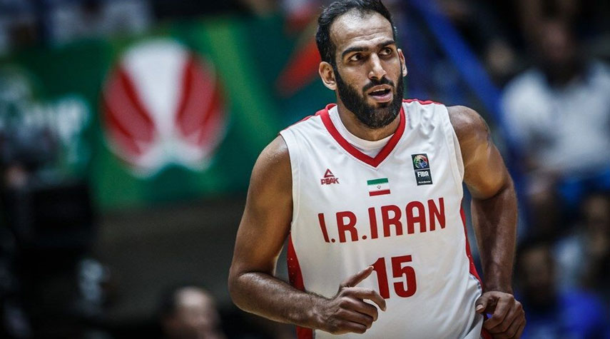 الاتحاد العالمي لكرة السلة يشيد بدور لاعب ايراني