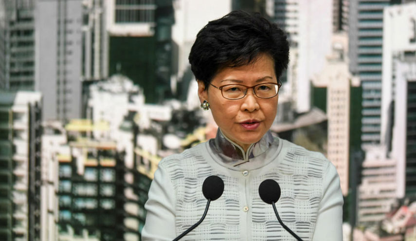 زعيمة هونغ كونغ تتعهد بمعالجة الجوانب المعيشية للسكان 