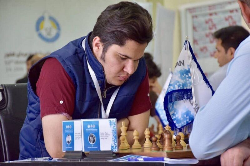 ايراني يفوز ببطولة بليتس المفتوحة الدولية للشطرنج