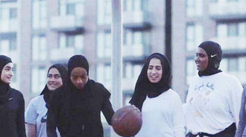 لأول مرة..ناد عالمي للسلة يطلق "حجابا رياضيا"
