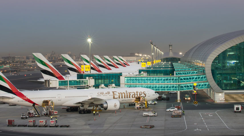 طائرة مسيرة تعطل رحلات بمطار دبي