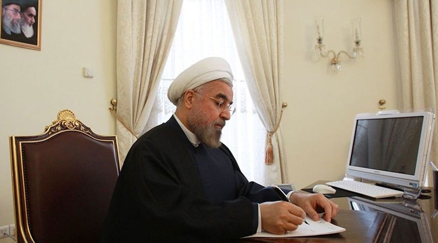 روحاني يعزي في برقية لنظيره الفرنسي بوفاة جاك شيراك