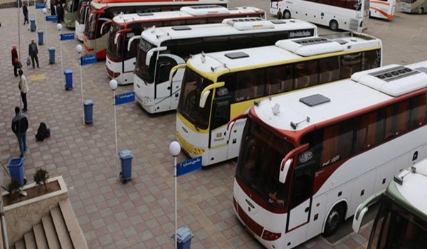 ايران ترسل وجبة اخرى من الحافلات للعراق عبر منفذ جذابه لنقل زوار الاربعينية