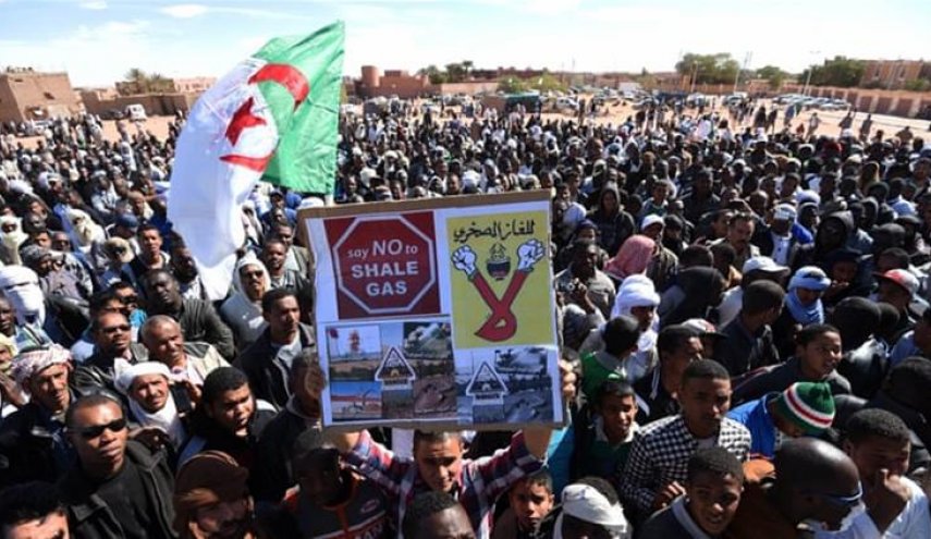 مظاهرات في الجزائر ضد مشروع قانون جديد للمحروقات