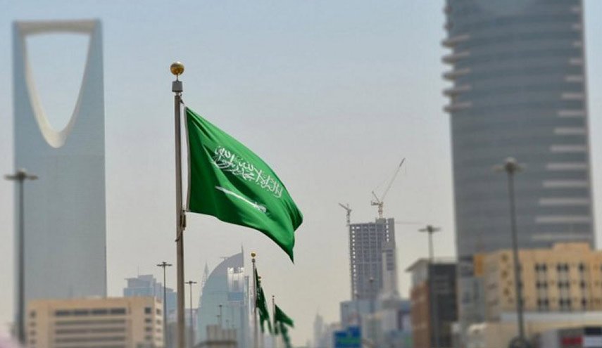 السعودية تفرض قيودا على عدد من الأمراء ورجال الأعمال