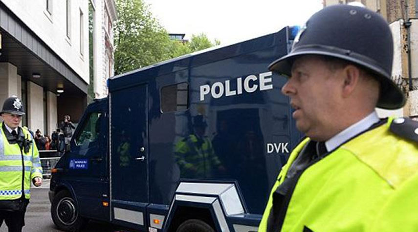 العثور على 39 جثة داخل شاحنة في بريطانيا