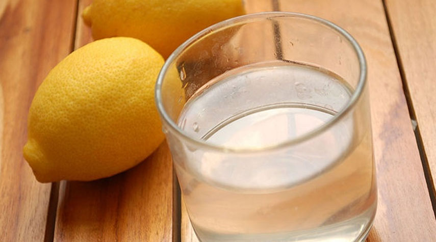 7 أسباب لتبدأ يومك بماء الليمون... تعرف عليها..