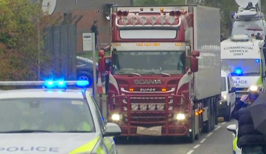  الشرطة البريطانية تكشف تفاصيل جديدة حول"شاحنة الموت" 