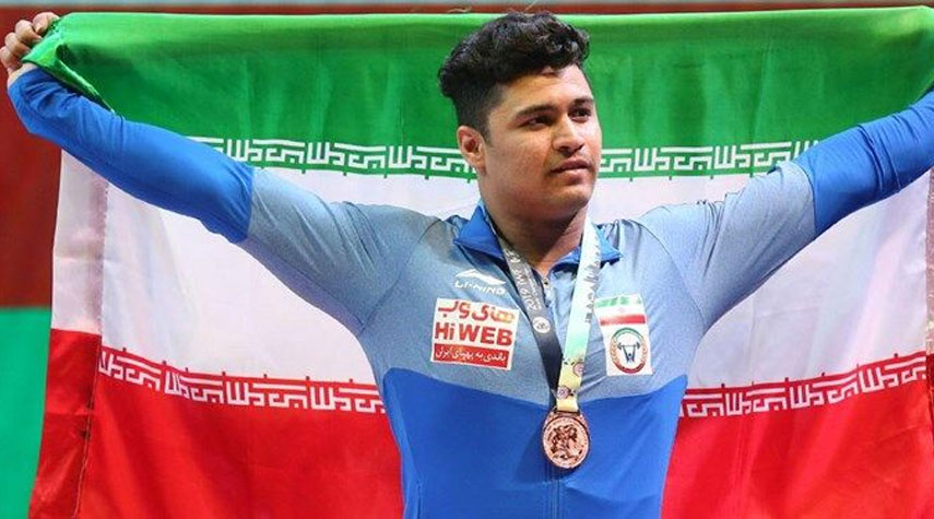 رباع ايراني يتقلد الميدالية الفضية في بطولة دولية بتركيا