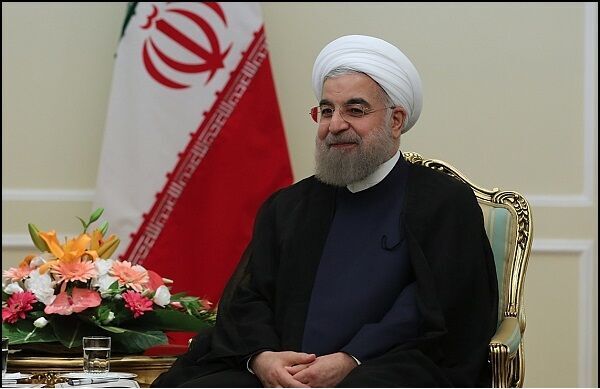 الرئيس الايراني يهنئ باليوم الوطني لسلطنة عمان