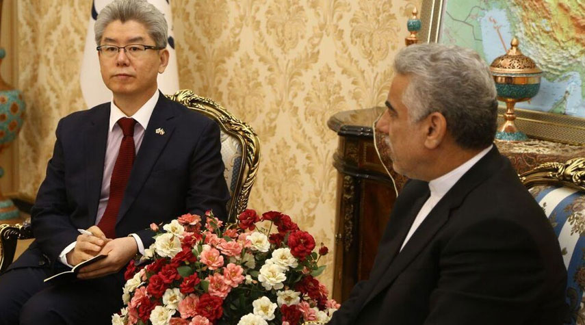 سفير كوريا الجنوبية في طهران: نعمل على توسيع العلاقات مع ايران