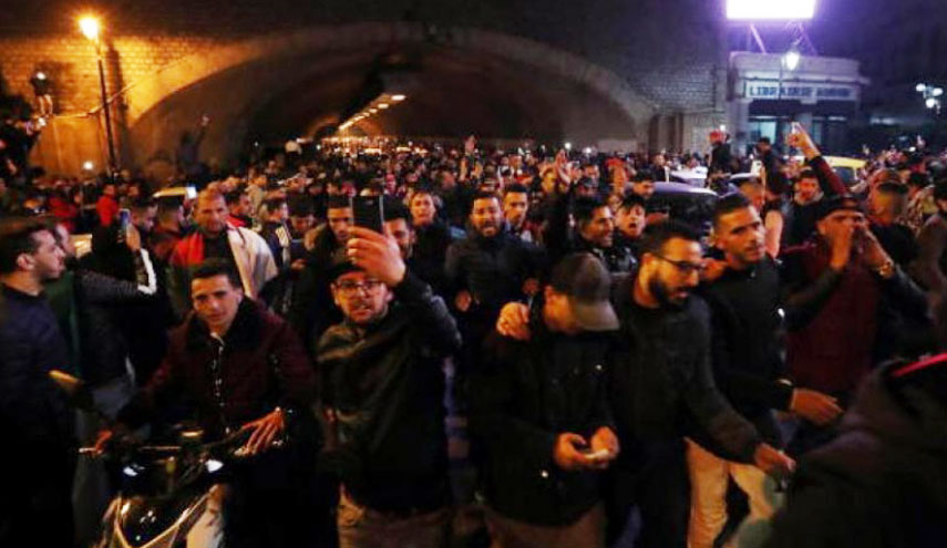 تظاهرات ليلية تعم الجزائر ضد الإنتخابات
