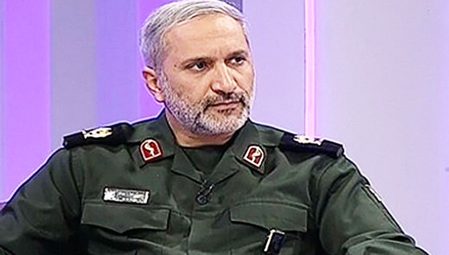اللواء يزدي يشيد بتعاون الشعب الايراني مع القوات العسكرية والامنية