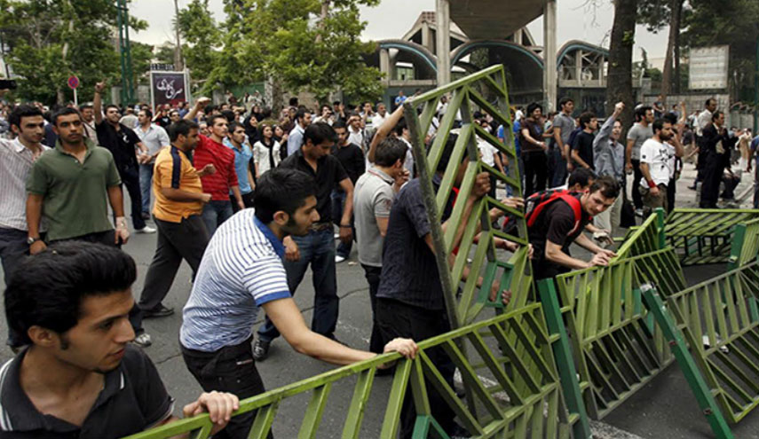إلقاء القبض على 180 من قادة الاضطرابات في ايران 