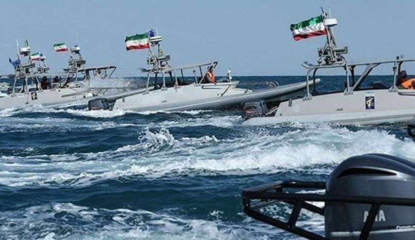 بحرية الجيش الايراني اوفدت 64 دورية لمكافحة القرصنة
