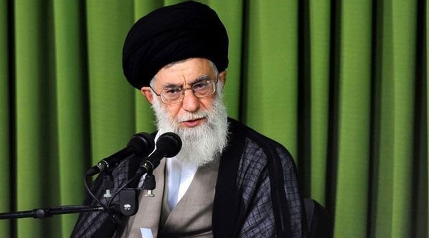 قائد الثورة يؤكد على التعامل بالرأفة الإسلامية ازاء الأحداث الأخيرة