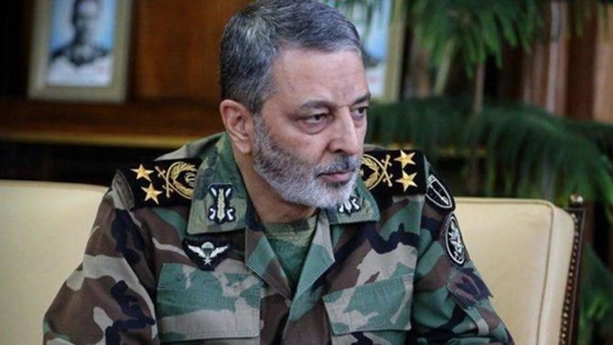 قائد الجيش يؤكد فشل كل مؤامرات الاعداء ضد ايران