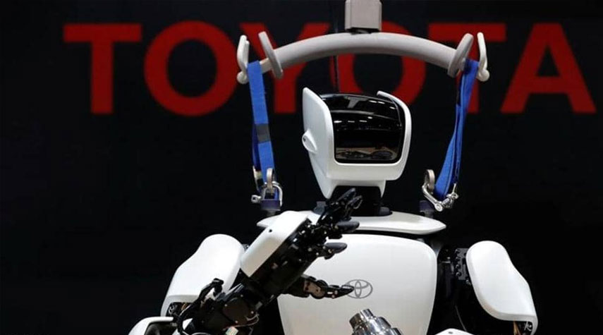 "تويوتا" تكشف النقاب عن "الروبوت الجرّاح"
