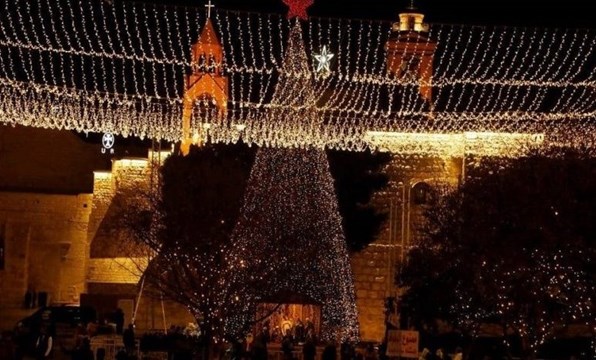 بيت لحم تحيي ليلة الميلاد... والفلسطينيون يحتفلون على أنقاض منازلهم