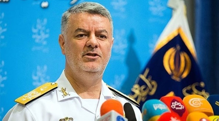 على الأميركيين مغادرة المنطقة سريعاً..هذا ما أكده قائد البحرية الايرانية