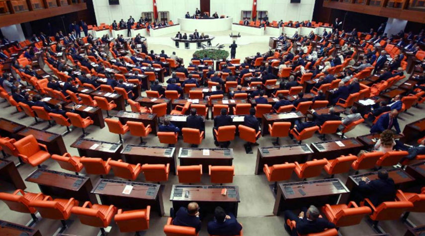 البرلمان التركي يعقد جلسة طارئة بشأن ليبيا