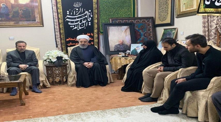 الرئيس روحاني يزور منزل الشهيد الفريق قاسم سليماني 
