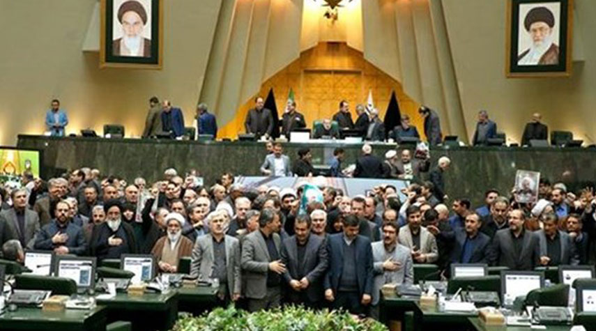 البرلمان الايراني يؤكد دعمه الحازم لحرس الثورة