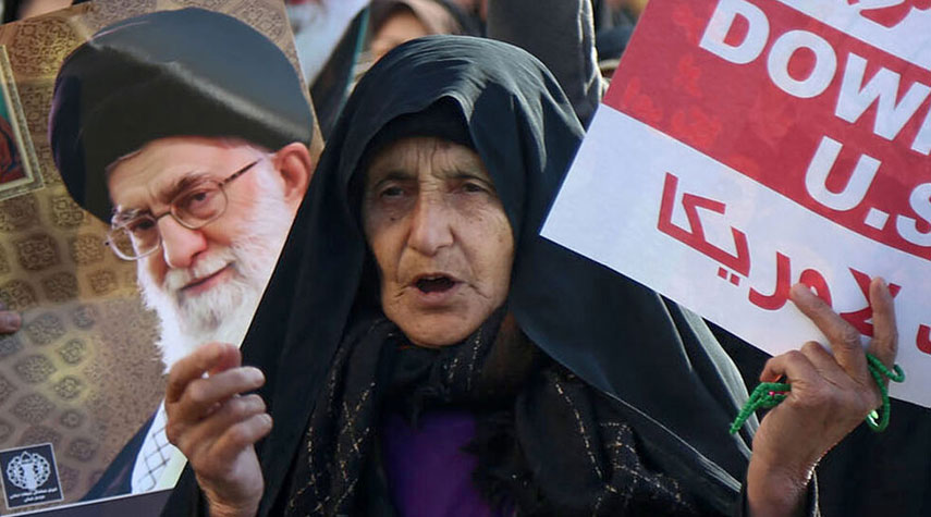 بالصور .. مسيرات في المدن الايرانية دعما للقيادة وحرس الثورة