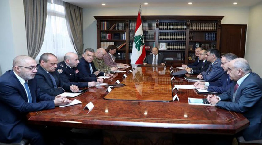 الرئيس اللبناني يدعو الى التمييز بين المتظاهرين السلميين والمشاغبين
