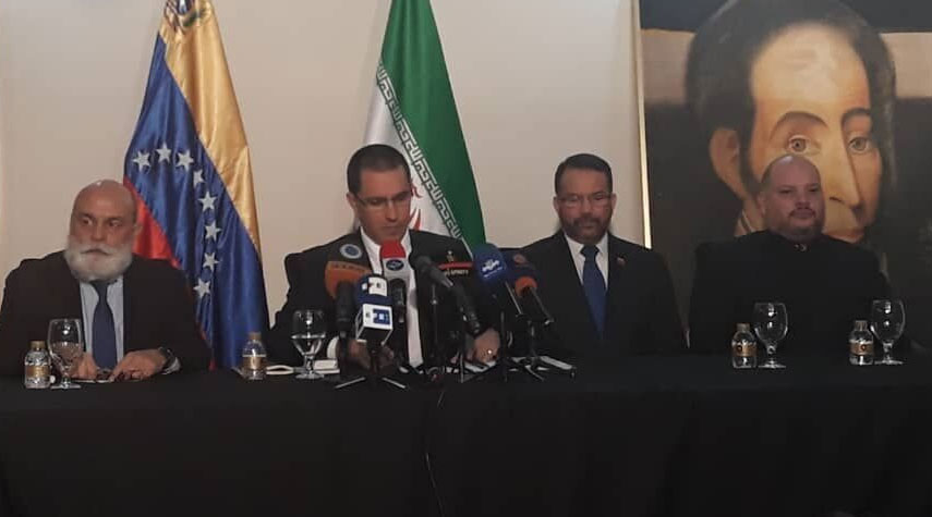وزير خارجية فنزويلا: بومبيو لا يمكنه ان يفعل شيئاً بواسطة عميله