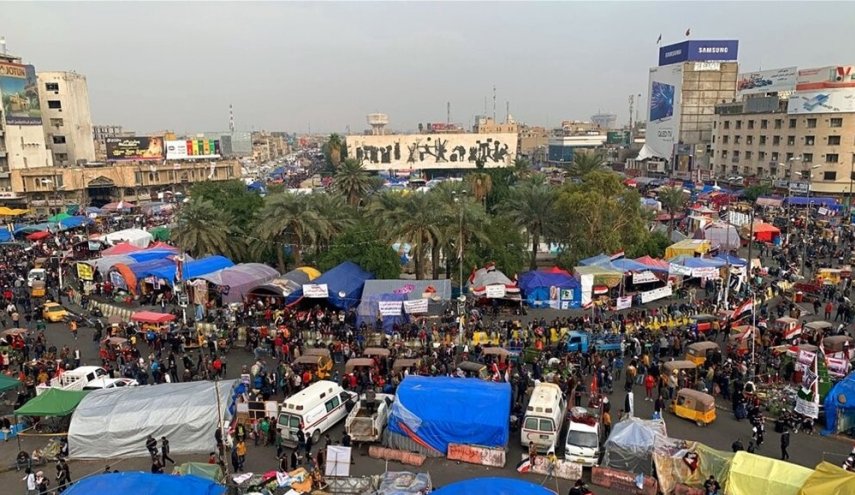  رفع عدد من خيم الاعتصام في ساحة التحرير ببغداد ومحافظات اخرى  والسبب !!