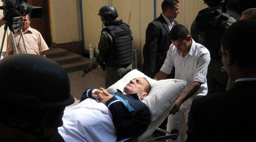 الرئيس المصري الاسبق في حالة صحية حرجة