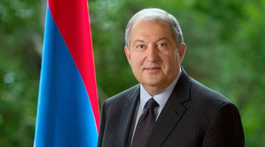 رئيس ارمينيا يبعث برقية تهنئة بذكرى انتصار الثورة الاسلامية